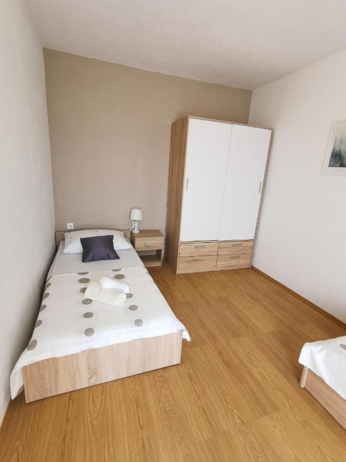 A4 Apartmani Kevic Kaštela Esterno foto
