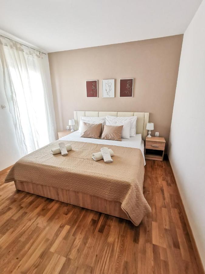 A4 Apartmani Kevic Kaštela Esterno foto